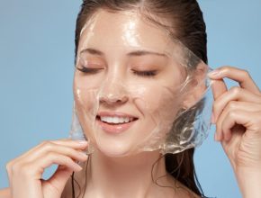 How to make a DIY peel-off face mask at home