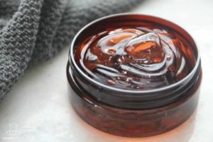 How to make a DIY curl-defining hair gel at home