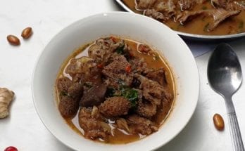 How to make assorted meat pepper soup at home